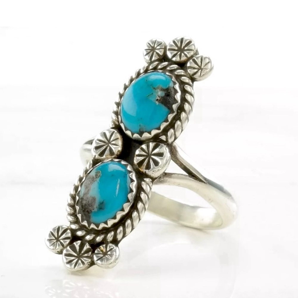 Signed - Verna Blackgoat Navajo. Old Pawn Sterling Silver Bisbee Turquoise Ring - Picture 3 of 10